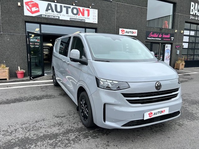 Volkswagen Transporter blanc de face